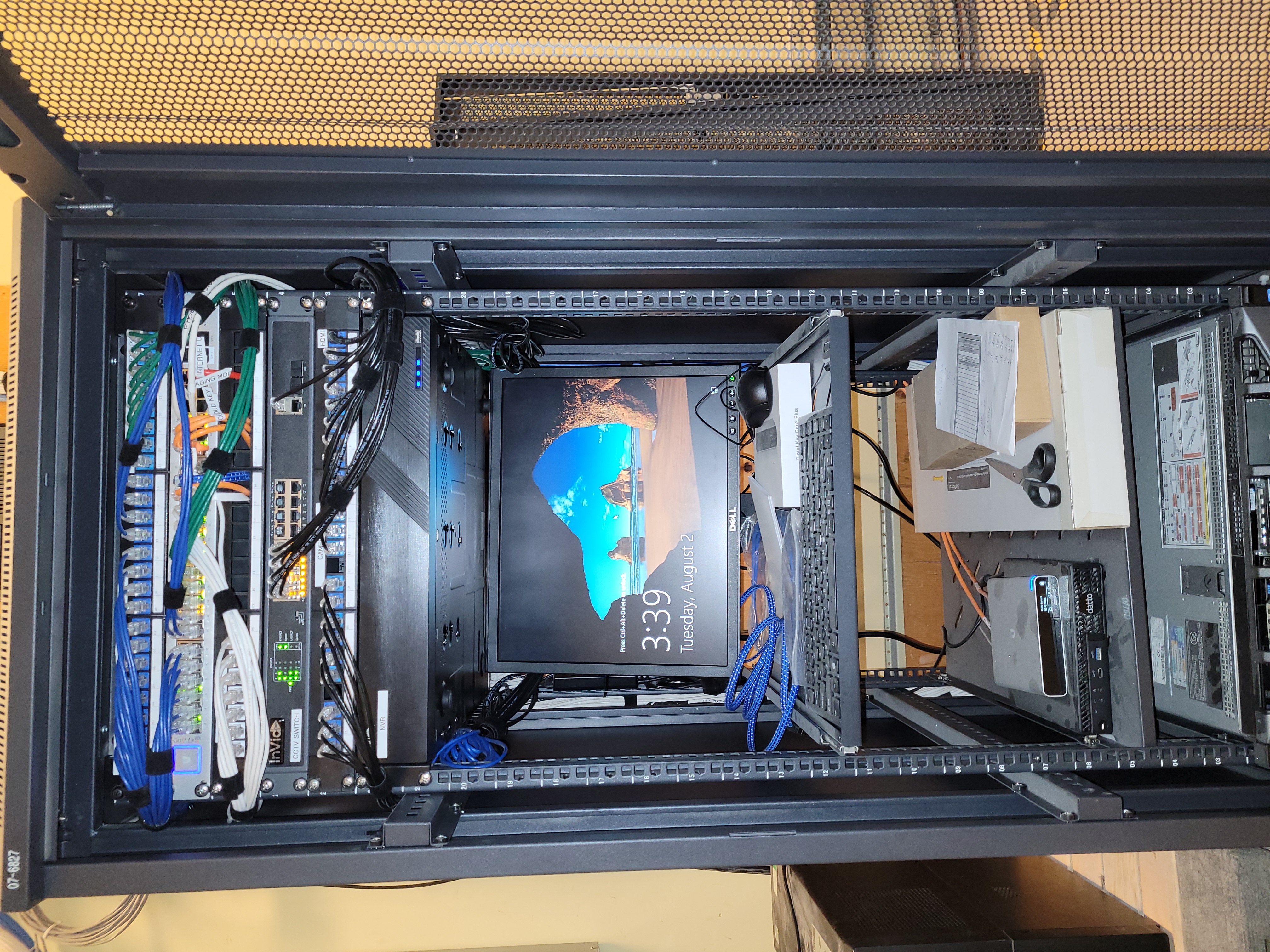 Managed rack installation with clean cable runs